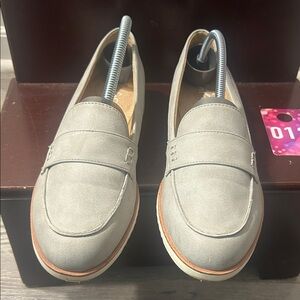 Life Stride Women's Gray Loafers
